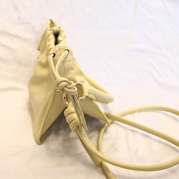 Yuzefi Mini Bom Crossbody Bag - Picture 4 of 15